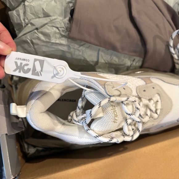 MEN BALENCIAGAS - Picture 8 of 13